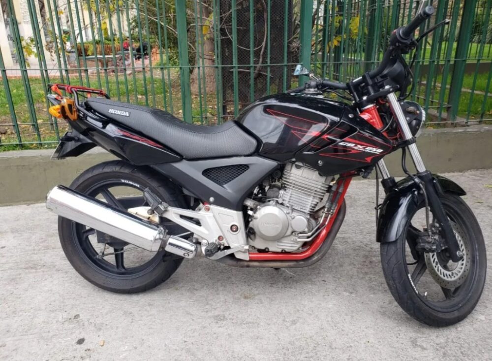 HONDA CBX 250 TWISTER 2009 (70.000 kms)