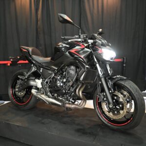 Kawasaki Z 650 2024 (10000 kms)