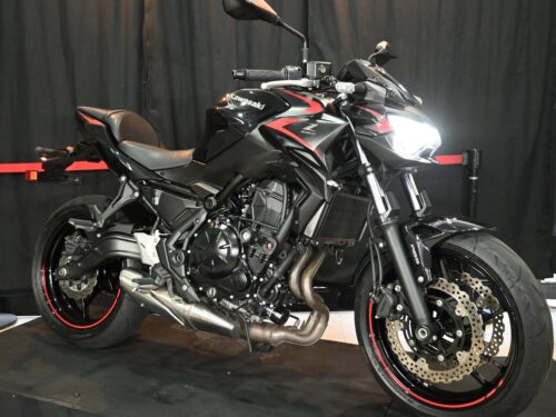Kawasaki Z 650 2024 (10000 kms)