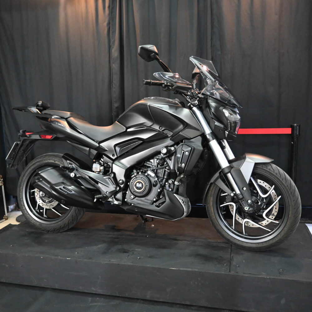 Bajaj Dominar 400 2023 (3800 kms)