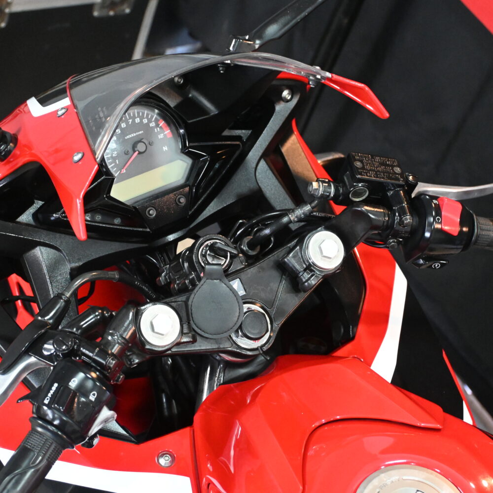 DSC_1880 Honda CBR 300 R 2018 (15000 kms) 1209