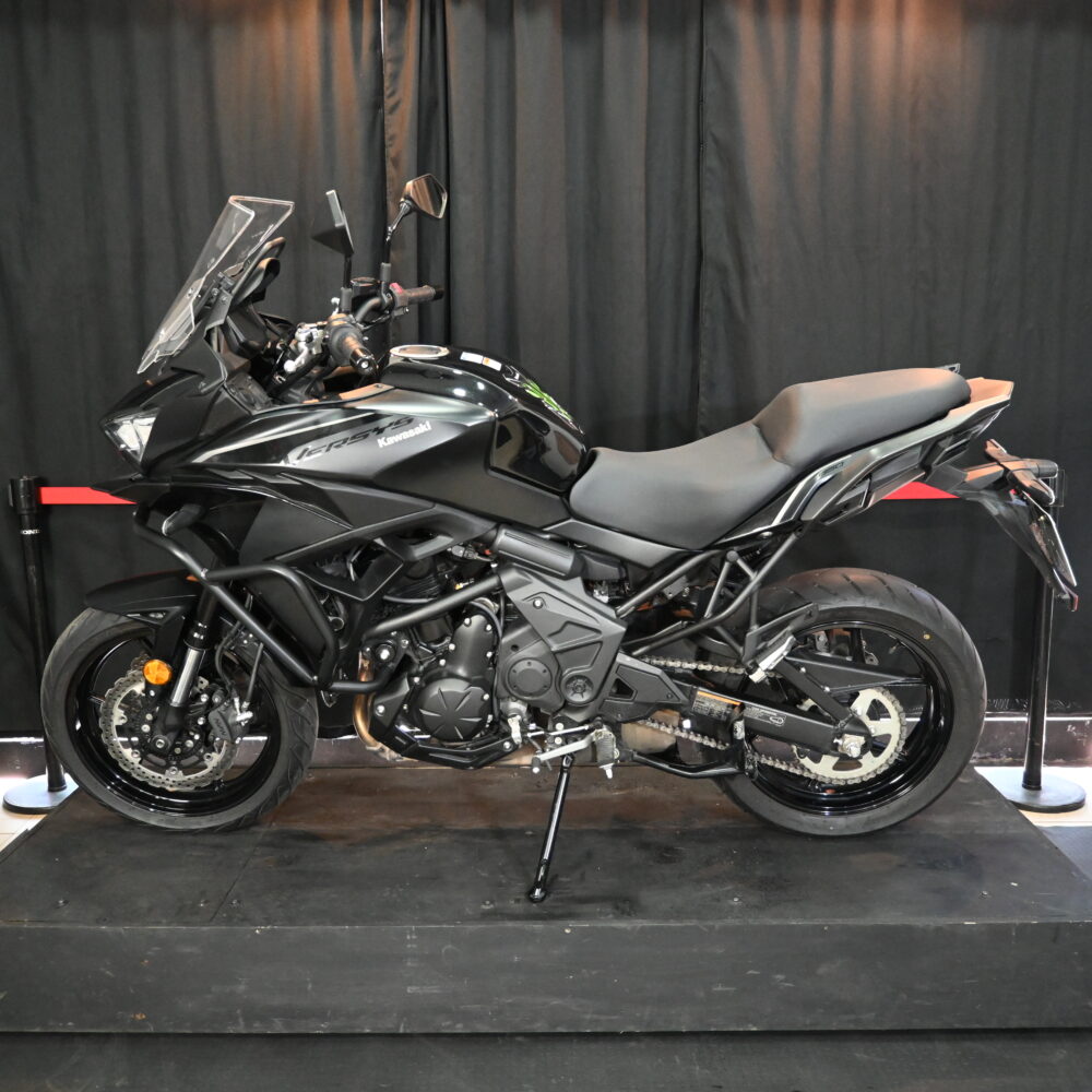 KAWASAKI VERSYS 650 2025 (2500 kms) 1214