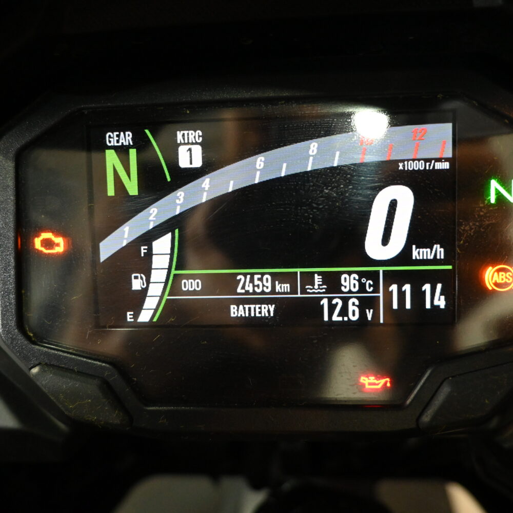 KAWASAKI VERSYS 650 2025 (2500 kms) 1214