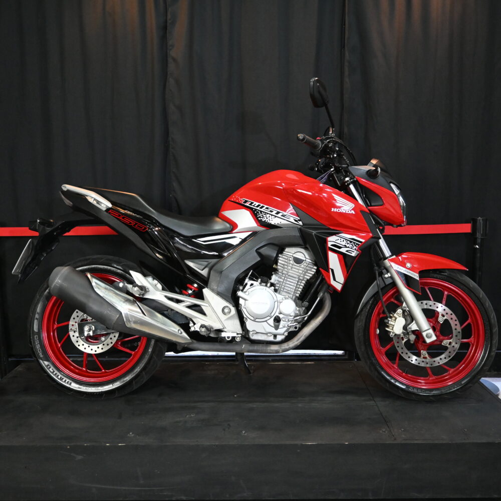 DSC_2733 HONDA CB TWISTER 250 2022 (20000 kms) 1216